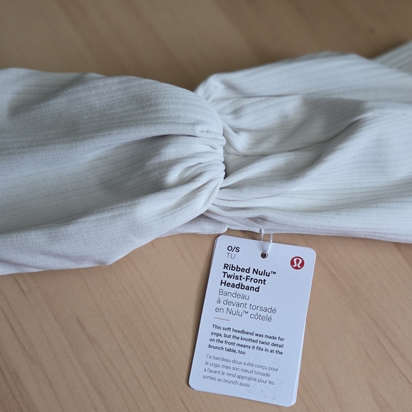 Lululemon Ribbed Nulu Twist-Front Headband - Picture 1 of 7